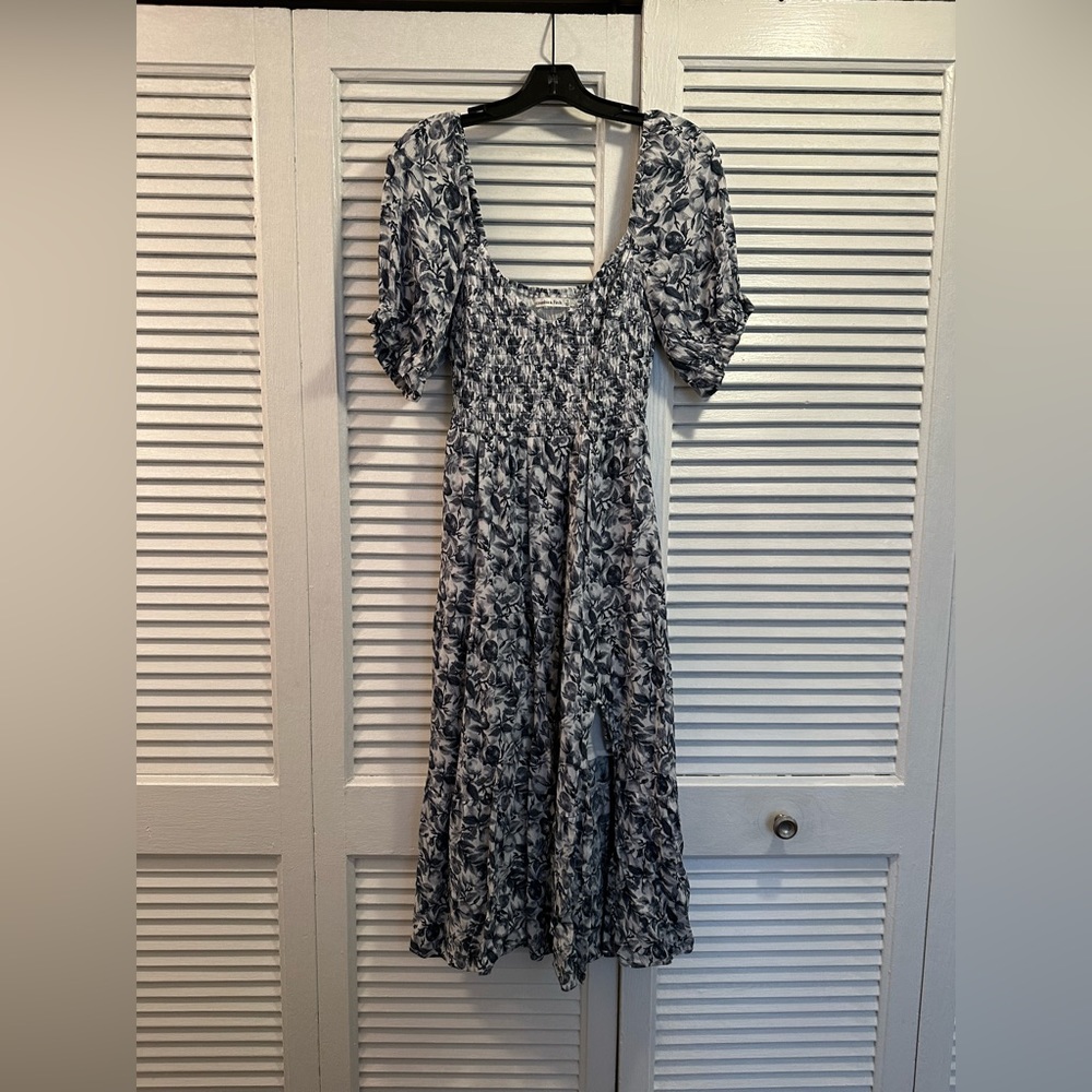 Abercrombie & Fitch Floral Short Sleeve Midi Dress